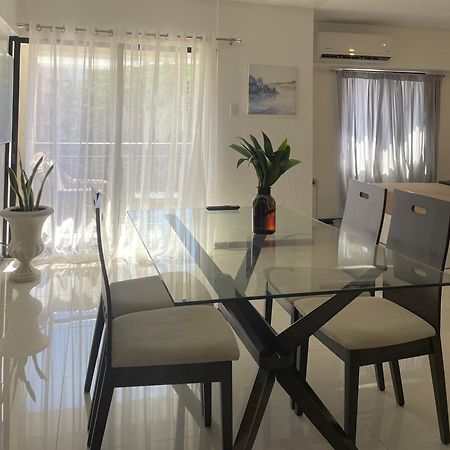 The Premier Suite Lapu-Lapu City Exteriör bild